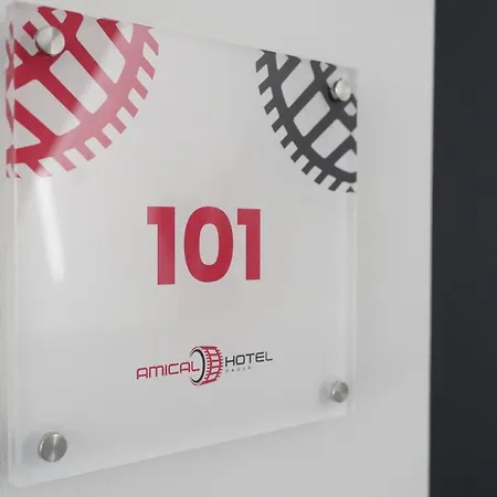 酒店 Amical - Am Hauptbahnhof 4*